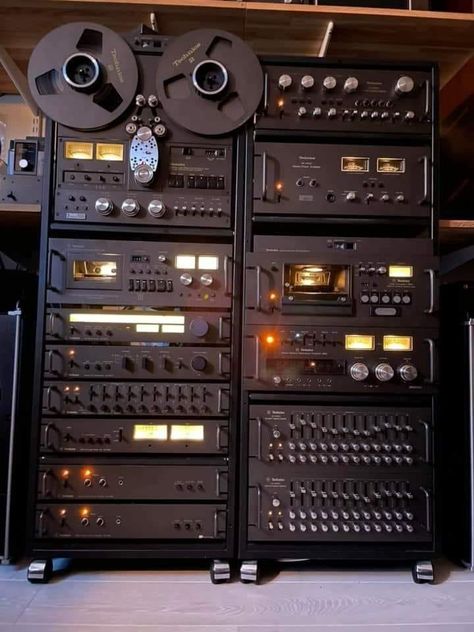 Technics Hifi, Hifi Music System, Audiophile Room, Cassette Tape Recorder, Sound Room, Audiophile Speakers, Dj Sound, Vintage Stereo, Hi Fi System