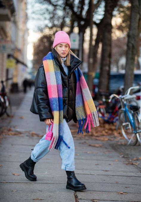 11 Winter Outfit Trends Everyone's Wearing With Jeans | Who What Wear UK Autumn 2023 Fashion Trends Uk, Cold Winter Outfits Colorful, How To Wear Color, Colourful Winter Fashion, Trending Winter Outfits, Scarf Outfit Ideas, Blanket Scarf Outfit, Colorful Winter Outfits, Scarf Outfits