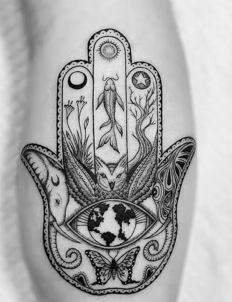 Hamsa Chakra Tattoo, Jewish Hamsa Tattoo Design, Hamza Tattoo Men, Hand Hasma Tattoo, Fatima Hand Tattoo Design, Hamsa Tattoo Design Men, Hamsa Hand Design, Hasma Tattoo Men, Hamsa Tattoo Design Mandalas