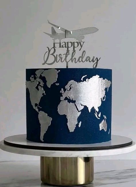 Around The World Birthday Cake, Pilot Cake Ideas, Travel Cake Ideas For Men, Happy Birthday Pilot, Travel Cake Ideas Birthdays, Pilot Birthday Cake, Geography Cake, Cake Travel Theme, Travel Birthday Cake