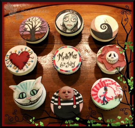 bee's knees tim burton wedding cupcakes Tim Burton Party, Bride Cupcakes, Bear Pancakes, Corpse Bride Wedding, Diy Birthday Cake, Tim Burton Art, Creative Cupcakes, Bee's Knees, Pretty Dessert