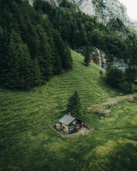 Appenzell enchants with its rolling hills 🌄, traditional wooden houses 🏡, and lush green pastures 🌿. Vibrant wildflowers 🌸 and stunning mountain views 🏔️ create a picturesque landscape. Its charming villages and rich cultural heritage make it a serene Swiss gem. ✨ .  .  .  📍 City : Appenzell 🇨🇭  📌 𝐂𝐨𝐮𝐧𝐭𝐫𝐲 : Switzerland 🇨🇭  📷 @giuliogroebert  .  .  . 🐾 𝐅𝐨𝐥𝐥𝐨𝐰 @roamingworldofficial for more stunning photos 🐾  .  .  Tag 👥 someone with whom you would like to visit. Green Pastures, Green Pasture, Wooden Houses, Rolling Hills, Mountain Views, Cultural Heritage, Lush Green, Anime Films, Mountain View