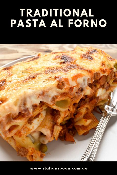 Searching for a delicious Italian pasta bake recipe? Our pasta al forno is a mouth-watering bake that’s easy to make. Get cooking now! Pasta Al Forno Recipe, Pasta Packet, Italian Pasta Bake, Authentic Pasta, Pasta Bake Recipe, Cauliflower Pasta, Italian Rice, Ramadan Iftar, Best Pasta Dishes