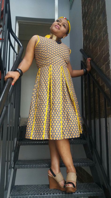 Makoma Seshweshwe Dresses Design Outfit, Seshweshwe Dresses Design, Shweshwe Patterns, Seshweshwe Dresses, South African Traditional Dresses, African Traditional Wear, African Party Dresses, Shweshwe Dresses, Design Outfit