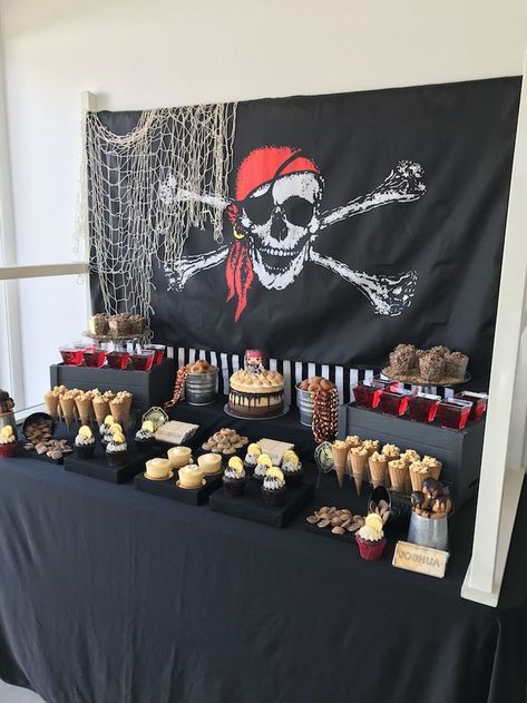 Pirate Themed Party, Kids Pirate Party, Pirate Party Decorations, Pirate Themed Birthday Party, Pirate Themed Birthday, Pirate Theme Party, Pirate Halloween, Ahoy Matey, Pirate Day