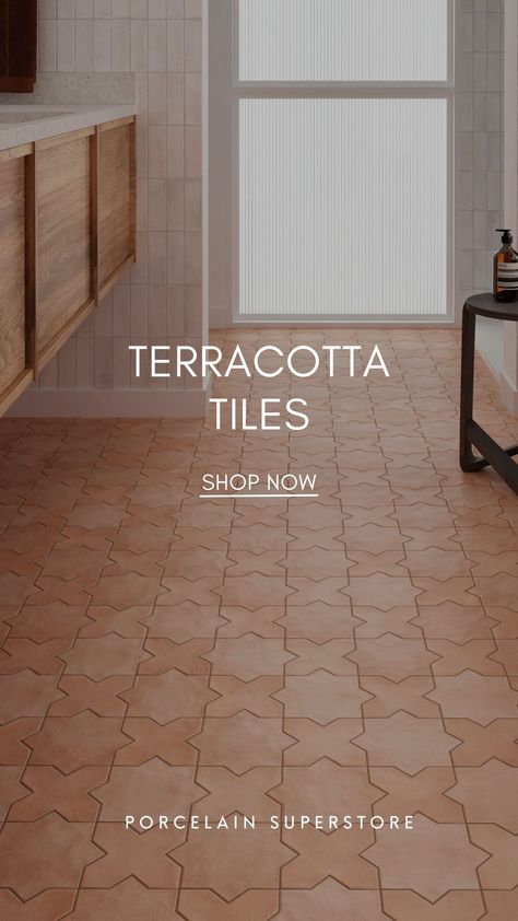 Two different shapes of terracotta tiles on the floor, merged together creating an amazing design. Timeless Entryway Tile, Terracotta Tile Laundry Room, Brick Floors Kitchen, Bathrooms With Terracotta Tiles, Terracotta Floor Tiles Bathroom, Terracotta Shower Floor, Laundry Terracotta Floor, Terracotta Entryway, Modern Terracotta Floor