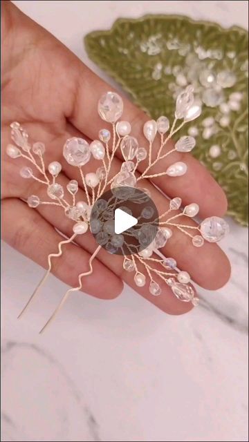 Hair Pins Diy, Beaded Hair Pins, Bead Hair Accessories, Handmade Jewelry Tutorials, Handmade Wire Jewelry, Hair Beads, Handmade Jewelry Diy, Diy Hair Accessories, Next Step