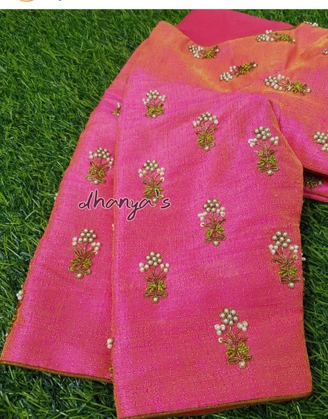 Blouse Design Simple, Simple Wedding Blouse Designs, Simple Maggam Work Blouse, Simple Maggam Work, Blouse Design Aari Work, Blouse Maggam Work, Cutwork Blouse, Maggam Work Blouse, Emb Designs