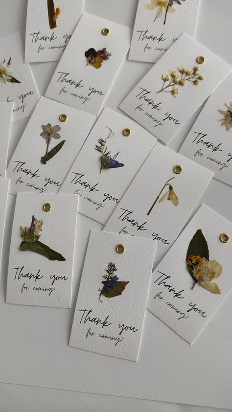 Each thank you card has its own meadow flower, real pressed flower carefully glued on. Perfect for nature inspired wedding, dried flowers wedding, Rustic weddings or also for birthday party, anniversary party, for a bachelorette party. I use white, matte, decorative paper, 250 gsm. Flat card has a hole surrounded by a gold-colored metal ring. This will ensure that the card with the ribbon does not tear. The ribbon is not included so you can match the colors to your event. Meadow flowers go together with all colors. I can make cards with any text. The size of a card is 10 X 6 cm, 3.9 X 2.3 inches  If you have any special requirements please write to me.  The flowers may differ from the pictures, it depends on the season and the harvest. Dry Flower Cards Handmade, Pressed Flowers Cards, Crafts With Flowers, Pressed Flower Wedding Invitations, Dried Flower Cards, Pressed Flower Wedding, Pressed Flower Cards, Wedding Dried Flowers, Pressed Flowers Diy