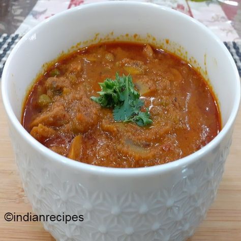 Mushroom Mutter Masala | Mushroom Matter Masala Steamed White Rice, Chilli Paste, Indian Bread, Chili Paste, Masala Recipe, Red Chili Powder, Chapati, Indian Spices, Indian Dishes