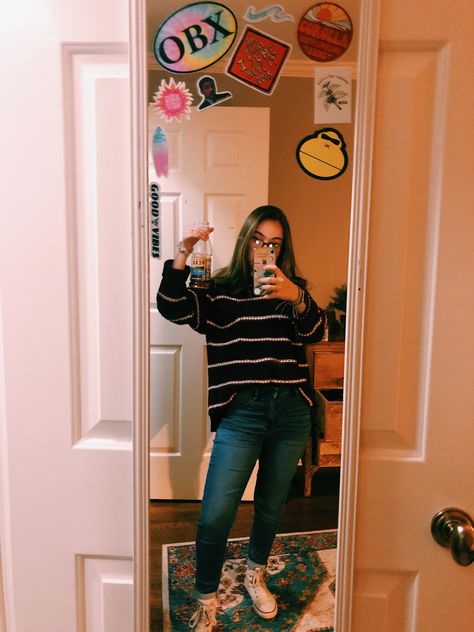 90s outfit, goodwill outfit, vintage outfit, cute outfit, sweater outfit, outfit ideas, converse, fall outfit, winter outfit, outfit for school, vsco outfits, brandy melville outfit, american eagle outfit Vsco Girl Outfits 2019, Vsco Girl Outfits, Goodwill Outfits, Outfit Ideas Converse, Fall Szn, Vsco Outfit, Vsco Outfits, Vintage Outfits 50s, Winter Outfits For School