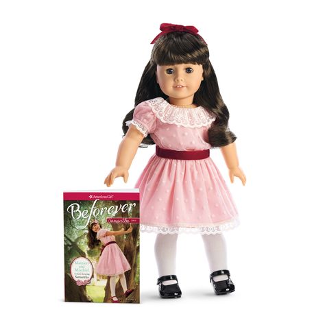 Samantha Parkington (doll) Be Forever Version - American Girl Wiki - Wikia Samantha Parkington, American Girl Doll Samantha, Black Mary Jane Shoes, Brown Curls, White Tights, Bitty Baby, Historical Characters, Girl Doll Clothes, Doll Clothes American Girl