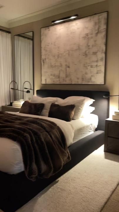 Black Bed Frame, Decor Ideas Bedroom, Future Apartment Decor, Dekorasi Kamar Tidur, Ideas Living Room, Apartment Decor Inspiration, Room Makeover Bedroom, Master Bedrooms Decor, Ideas Aesthetic