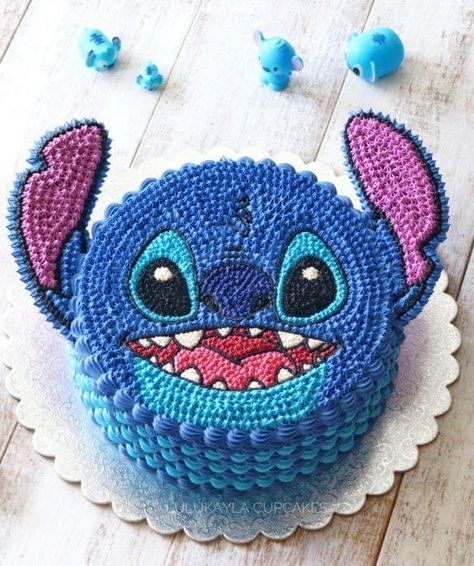 Lilo And Stitch Cake, Stitch Cake, Lilo Und Stitch, Lilo And Stitch Quotes, Disney Birthday Cakes, Stitch Quote, Lilo Et Stitch, Creative Birthday Cakes, Crazy Cakes