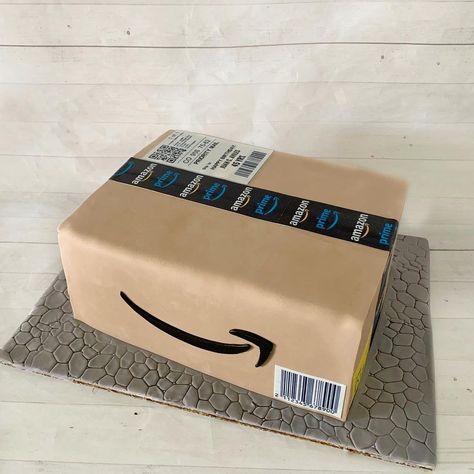 Joannette Martinez on Instagram: “📦 Amazon Box 📦 . . . . . . . #cakedecorating #amazon #cake #amazonbox #amazonboxcake #cakeinspo #cakedecorator #fondant #fondantcake…” Amazon Box Cake, Amazon Cake, Amazon Box, Best Cake Recipes, Box Cake, Fondant Cake, Cake Ideas, Fondant, Cake Recipes