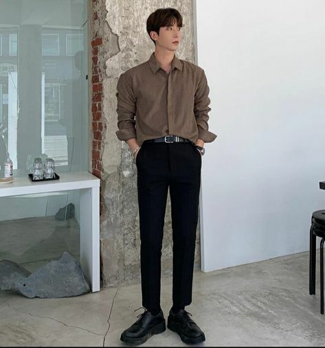 Office Outfit Men, Korean Outfits Men, Korean Men Fashion, Korean Mens Fashion, Mens Work Outfits, Minimalist Fashion Men, Formal Men Outfit, Mens Casual Dress Outfits, Men Stylish Dress