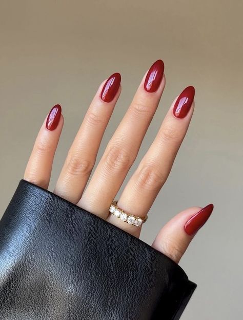 Nail Theory, Kutek Disney, Dark Red Nails, Casual Nails, Red Nail Designs, Red Nail, Minimalist Nails, Classy Nails, Chic Nails