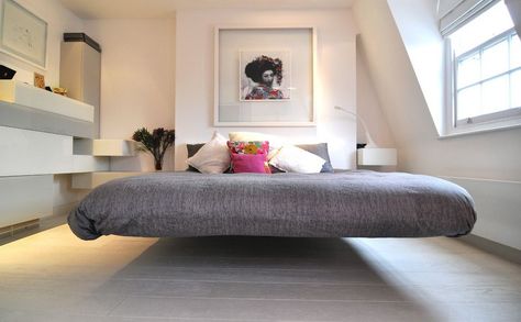 Minimalist asian inspired bedroom Futuristic Bedroom, Floating Bed Frame, Modern Minimalist Bedroom, Floating Bed, Minimalist Bedroom Design, Dreams Beds, Two Bedroom Apartments, Design Del Prodotto, Contemporary Bedroom