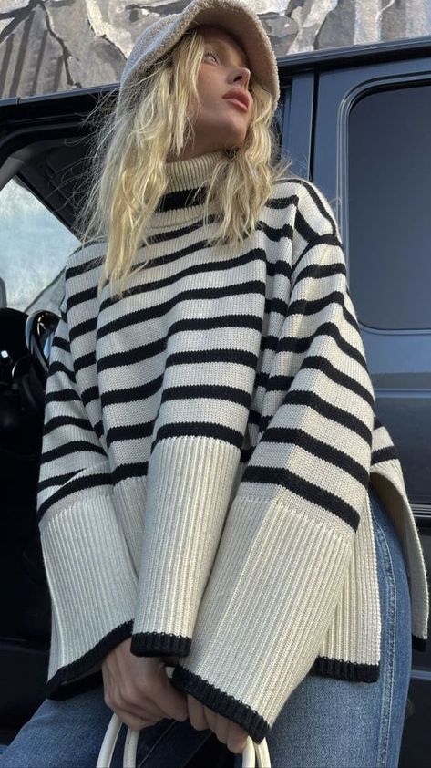 Cannot tell how obesessed i am with this sweater! Perfect for fall or layering for winter! Elsa Hosk outfit 😍 Winter and fall inspo 😊 Striped Sweater Outfit, Loose Pullover Sweater, Sweater Outfits Fall, Chunky Knit Jumper, Stylish Winter Outfits, Persian Carpets, Sweater Outfit, Elsa Hosk, Knitwear Fashion