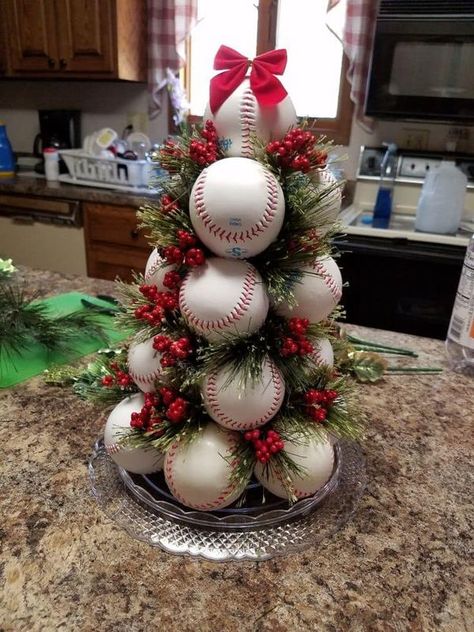 Baseball Christmas Tree, Glam Christmas Tree, Baseball Christmas, Gold Christmas Tree Decorations, Dollar Tree Christmas Decor, Christmas Decorations Centerpiece, Vintage Christmas Crafts, Ribbon Ideas, Wall Christmas Tree