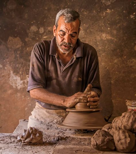 Making Pottery Aesthetic, Rangoli Images, Wearable Robots, Ceramic Making, Potters Clay, Science Stories, Inanimate Objects, India Photography, Billboard Design