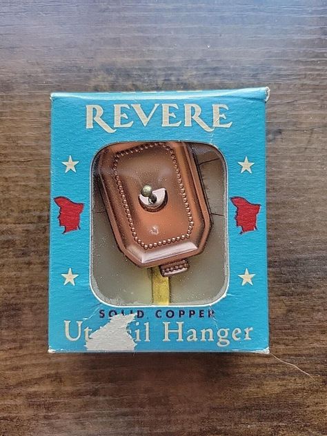 Vintage Revere Ware Solid Copper Utensil Wall Hanger New, old stock. In original packaging. Copper Utensils, Revere Ware, Duluth Mn, Holiday Deals, New New, Ebay Seller, Bakeware, Wall Hanger, New Vintage