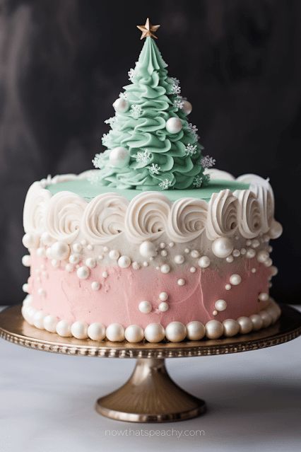 50+ Buttercream Christmas Cakes to Lust After | PARTY INSPO | Now thats Peachy Decoracion Navidad Diy, Christmas Themed Cake, Christmas Cake Designs, Cake Decorating Designs, Christmas Cakes, Party Inspo, Beautiful Cake, Christmas Cooking, Holiday Cakes