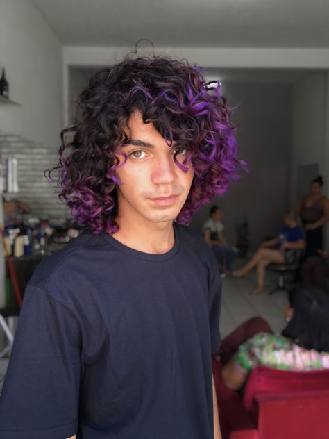 Men With Purple Hair, Hair Color Ideas For Men, Curly Asian Hair, Highlights For Men, Dyed Hair Men, Dark Purple Hair, Dyed Curly Hair, Men Haircut Curly Hair, Mens Hair Colour