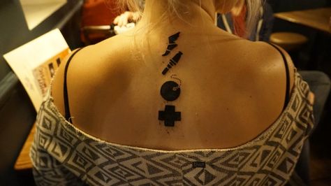 Tf2 Tattoo, Fortress Tattoo, Guys Vs Girls, Tattoo Advice, Stain Guide, 2 Tattoo, Blue Tattoo, Fortress 2, Aesthetic Tattoo