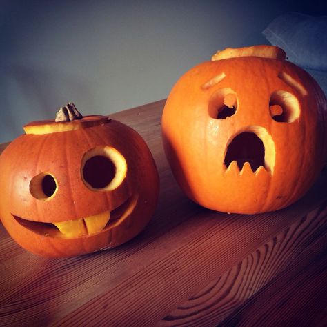 Funny Jackolantern Faces, Pumpkin Carving Funny Face, Shocked Pumpkin Face, Pumpkin Carving Ideas Flat Pumpkin, Pumpkin Carving Ideas For Head, Funny Pumpkin Faces Carving, Goofy Pumpkin Carving Ideas, Derpy Pumpkin Carving Ideas, Goofy Pumpkin Carving