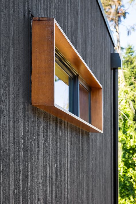 Black home exterior with modern window jamb extensions | Master Addition Modernizes an Early 20th Century Home - Model Remodel, Seattle, WA (© Cindy Apple Photography) Modern Windows Exterior, Windows Grill Design, Black Home Exterior, Windows Grill, Exterior Window Trim, Window Jamb, Master Addition, Modern Window Design, Modern Window Treatments