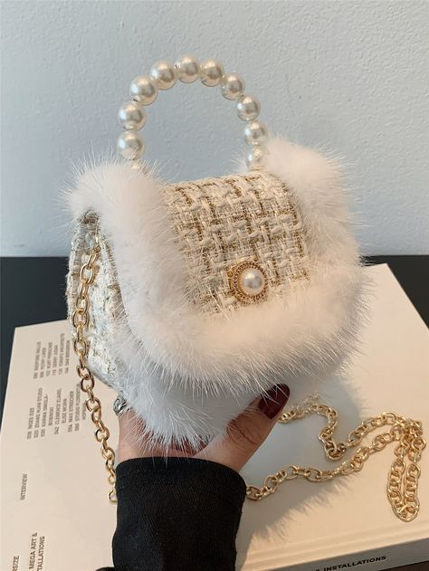 Hand Beaded Bag, Handbag Sewing Patterns, Diy Fabric Jewellery, Korean Style Women, Tweed Bag, Cute Dresses For Party, Womens Trendy Dresses, Bridal Bag, Fur Bag