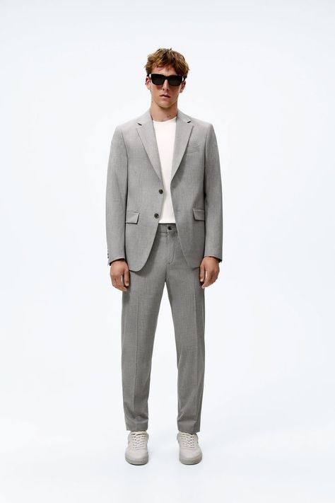 https://www.zara.com/se/en/suit-blazer-p01564360.html?v1=184857856&v2=2204836 Blazer Men Outfit, Houndstooth Suit, Grey Suit Men, Stylish Mens Suits, Black Suit Men, Modern Suits, Seersucker Suit, Outfits Hombre, Navy Blue Suit