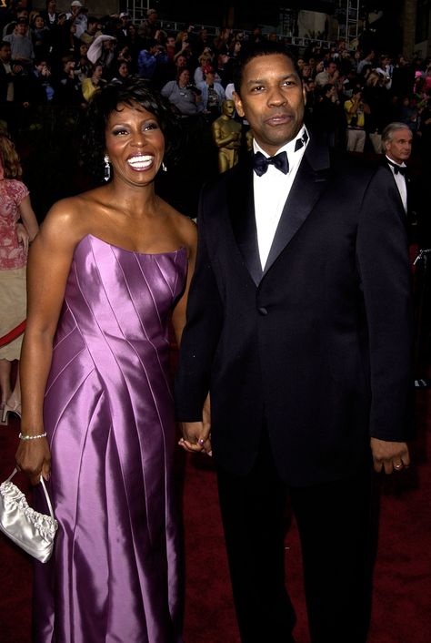 Denzel Washington and Wife Pauletta Have Too Many Sweet Moments to Count Sidney Poitier, Natalie Cole, African Royalty, Vintage Black Glamour, Dress Closet, Sweet Moments, Denzel Washington, Training Day, Best Actor