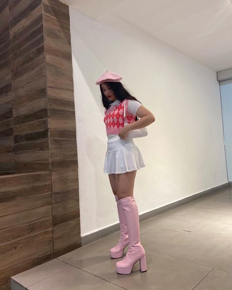 these boots are made for walking @lamoda boots | Instagram Pink Leather Boots Outfit, Pink Boots Outfit Ideas, Pink Platform Boots Outfit, Bratz Boots Outfit, Pink Boots Outfit, Bratz Aesthetic Outfit, Bratz Boots, Platform Boots Outfit, Bratz Outfits