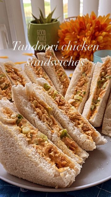 Anumta| #Torontoblogger 📍🇨🇦🇵🇰 on Instagram: "Sandwich Series #tandoorichickensandwich #episode1 Hello and a very happy Monday!!! I am here with a very quick and delicious chicken sandwiches recipe. I hope that you will find it easy and yummy. These are perfect for a quick snack to enjoy on a lazy day or a picnic or however you like. Ingredients: For chicken Oil 1tsp Chicken 1lb Ginger garlic paste 1tsp Yogurt 2tsp Shan tandoori masala Salt to taste For spread 1 cup mayonnaise 2 tbsp hot Chicken Paste For Sandwich, Tandoori Chicken Sandwich, Tandoori Sandwich, Chicken Kheema Recipe, Tandoori Chicken Salad, Chicken Spread, High Tea Sandwiches, Chicken Ginger, Sandwhich Recipes