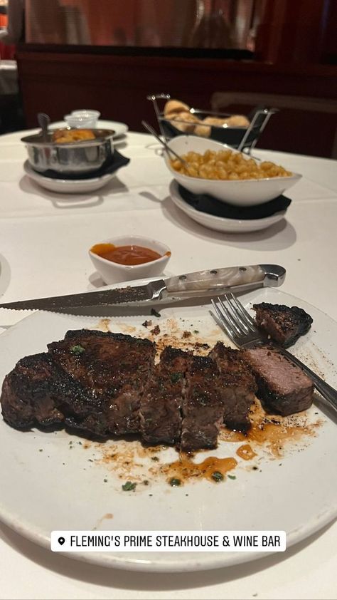 Flemings Steakhouse, 33rd Birthday, Good Eat, Food Places, Wine Bar, Soul Food, Good Eats, Seafood, Steak