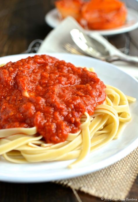 Marcella Hazan's Tomato Sauce with Butter and Onion  ciaochowbambina.com Marcella Hazan Tomato Sauce With Onion And Butter, Marcella Hazan Tomato Sauce, Food Spaghetti, Ricotta Sauce, Marcella Hazan, Canning Whole Tomatoes, Easy Tomato Sauce, Italian Sauce, Cooking Tomatoes