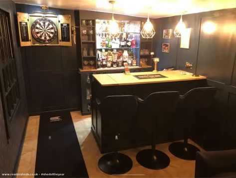 Games Shed, Home Bar Decor Ideas, Games Room Ideas, Garage Bars, Basement Speakeasy, Small Basement Bar, Shed Bar Ideas, Garage Bar Ideas, Backyard Pub