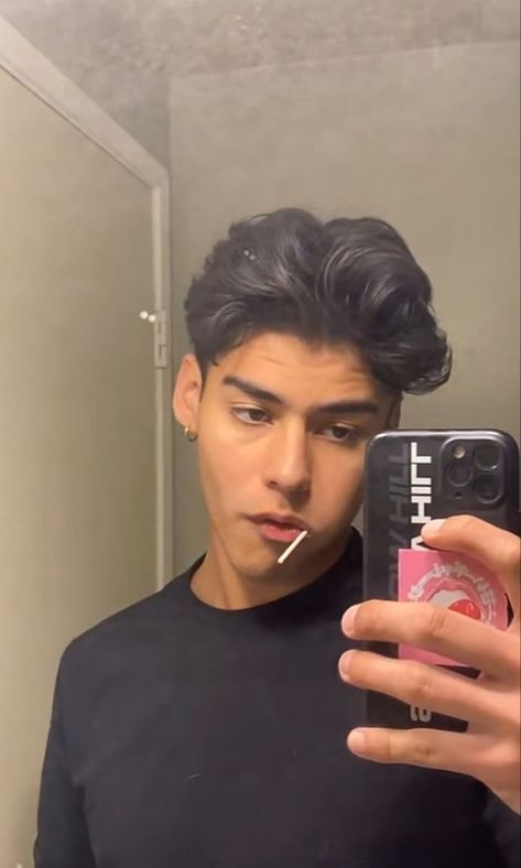 Andrew Davila Aesthetic, Boyfriend Outfits, Andrew Davila, Male Pfps, Andrew Cooper, Hair Styles Ideas, Amp Squad, Mixed Guys, Trending Hair