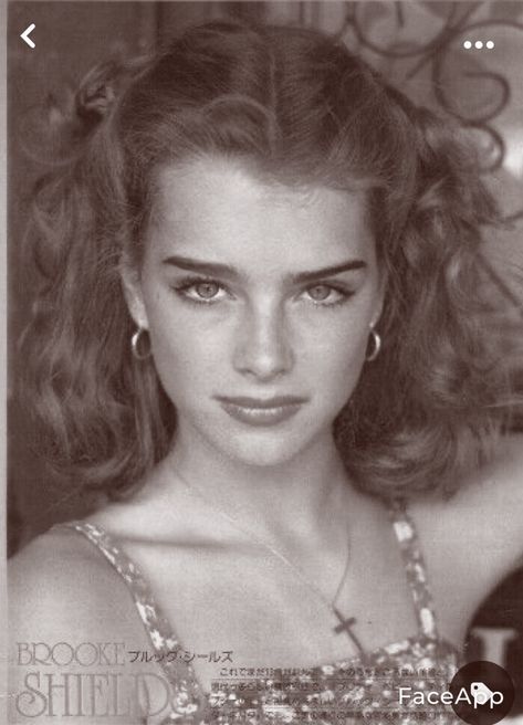 Brooke Shields Young Aesthetic, Brooke Shields Young, Brooke Shields, Jolie Photo, Beauty Icons, Hollywood Glamour, Girl Face, Pretty Woman, Hair Inspo