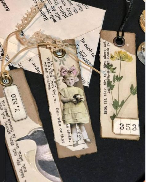 Junk Journal Bookmark, Junk Journal Ephemera Ideas, Junk Journal Tags Ideas, Scrapbooking Bookmarks, Bookmarks Vintage, Junk Journal Tags, Journals Diy, Handmade Journals Diy, Old Book Crafts