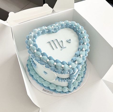 Cakes Cute, Heart Shaped Birthday Cake, Heart Birthday Cake, 14th Birthday Cakes, 15th Birthday Cakes, Blue Birthday Cakes, Heart Shaped Cake, 13 Birthday Cake, Vintage Birthday Cakes