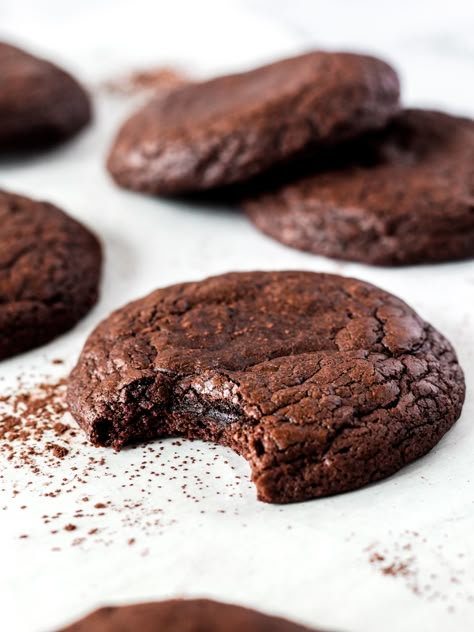 Cookie Recipe With Oil, Olive Oil Brownies, Oil Brownies, Oil Cookies, Dairy Free Biscuits, Olive Oil Cookies, Chocolate Thumbprint Cookies, Cocoa Cookies, Salted Caramel Chocolate