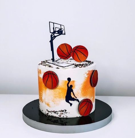 Basketball Cake Ideas Boys, Basket Cake Ideas, Basketball Cake Design, Basketball Cake Ideas, Cake Basketball, Basketball Cakes, Basketball Birthday Cake, Cake Designs For Boy, Sports Themed Cakes