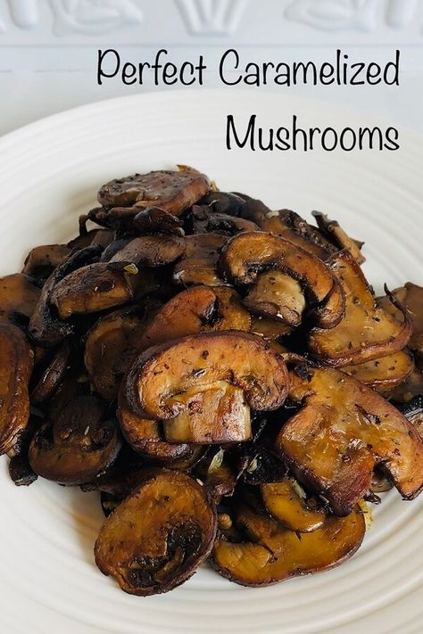 These sauteed mushrooms are caramelized to perfection. Add these garlic mushrooms to your list of must try clean eating side dish recipes. #mushrooms Recipes Mushrooms, Caramelized Mushrooms, Clean Eating Side Dishes, Mushroom Side Dishes, Risotto Dishes, Refined Sugar Free Recipes, Sautéed Mushrooms, Steak And Mushrooms, Clean Eating Recipes For Dinner