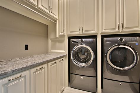 Ellison Custom - Rustic - Laundry Room - Oklahoma City - by Huffman Custom Homes | Houzz Laundry Room With White Cabinets, Utility Room Organization, Custom Laundry Room, Rustic Laundry Rooms, Cabinets Ideas, Laundry Room Ideas, Laundry Room Cabinets, Organization And Storage, Laundry Rooms