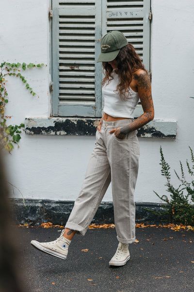 Woven Street Women Everyday Outfits Casual, Linen Boho Outfit, Thrift Branding, Gay Outfits Women, Tomboy Style Summer, Boho Casual Outfits, Boho Style Aesthetic, Side Part Hair, Elevated Streetwear