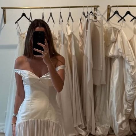 J  . A N D R E A T T A on Instagram: "Bessette without the overskirt for the understated bride. As seen on @lauren__burke 🤍" Lauren Burke, On Instagram, Instagram