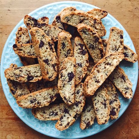 Hazelnut Biscotti Recipe, Garage Freezer, Chocolate Hazelnut Biscotti, Hazelnut Biscotti, Italian Things, Italian Biscotti, Freezer Drawer, Homemade Limoncello, Cookie Table